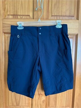 Columbia Navy Cargo Shorts with Elastic Waist with dual snap and zip front